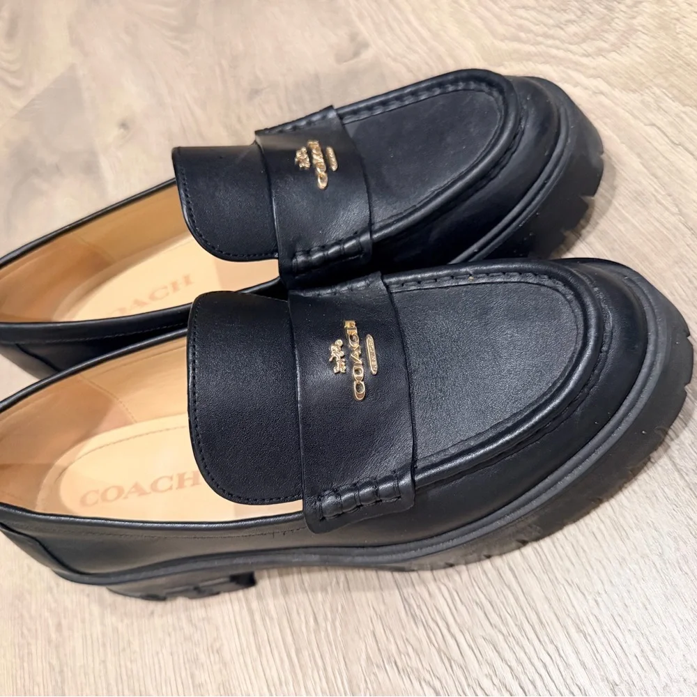 Coach Ruthie Loafer - Picture 2 of 5